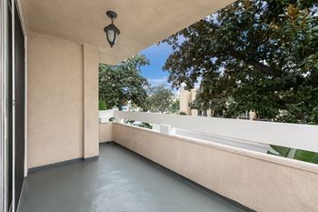 Patio/Balcony*
